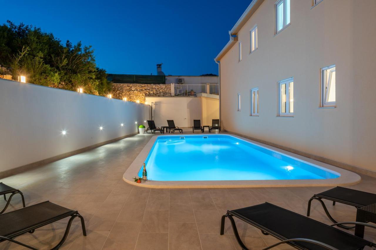Villa A Марина Екстериор снимка